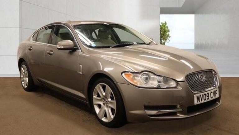 JAGUAR XF 2.7d V6 Premium Luxury Auto Euro 4 4dr (grey) 2009