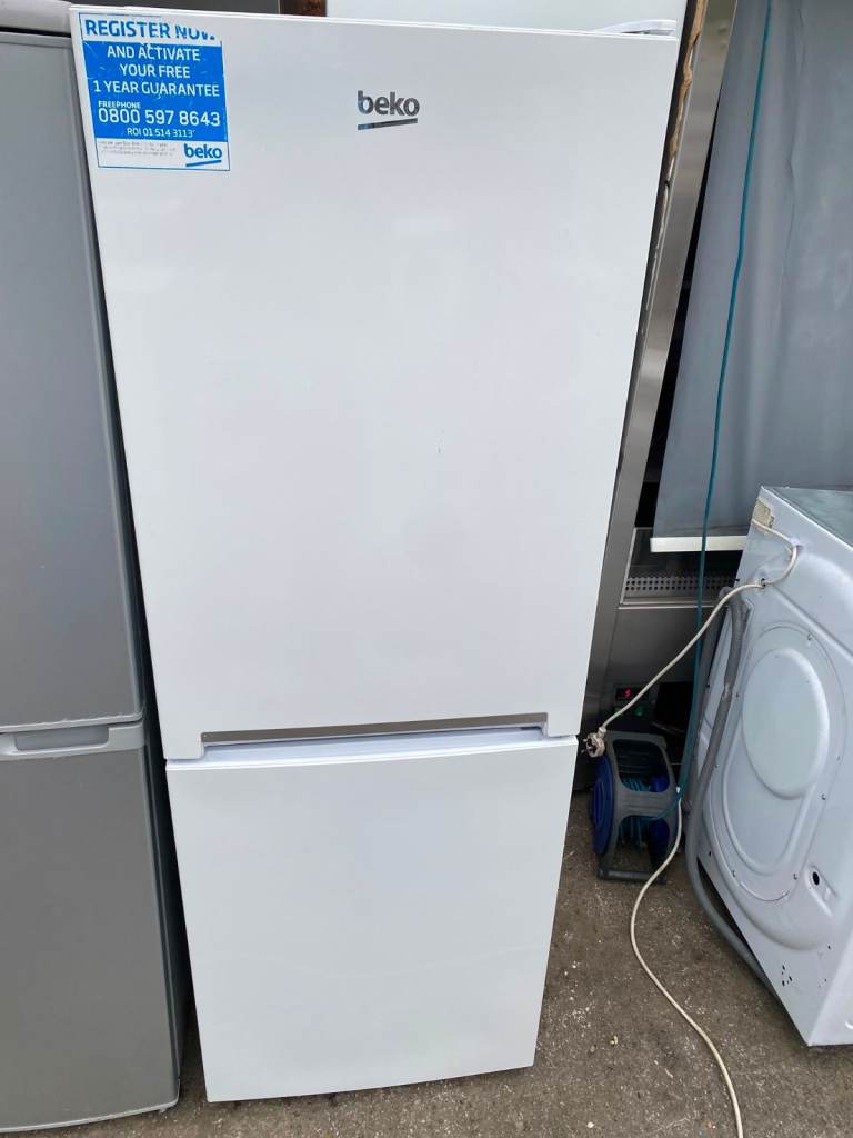  White Fridge Freezer – Good Condition
