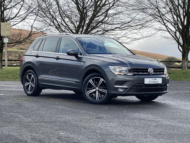 VOLKSWAGEN TIGUAN 2.0 TDi 150 SE Nav 5dr Man, diesel, grey + amazing value 2017