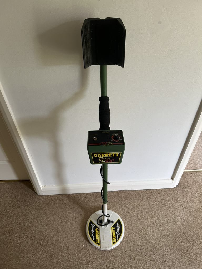Garrett Treasure Ace 100 Metal Detector