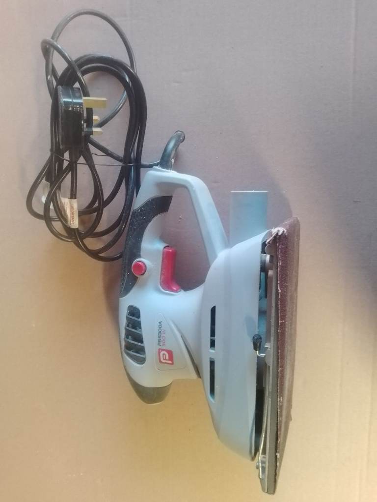 B&Q Sheet Sander 300W – Good Condition