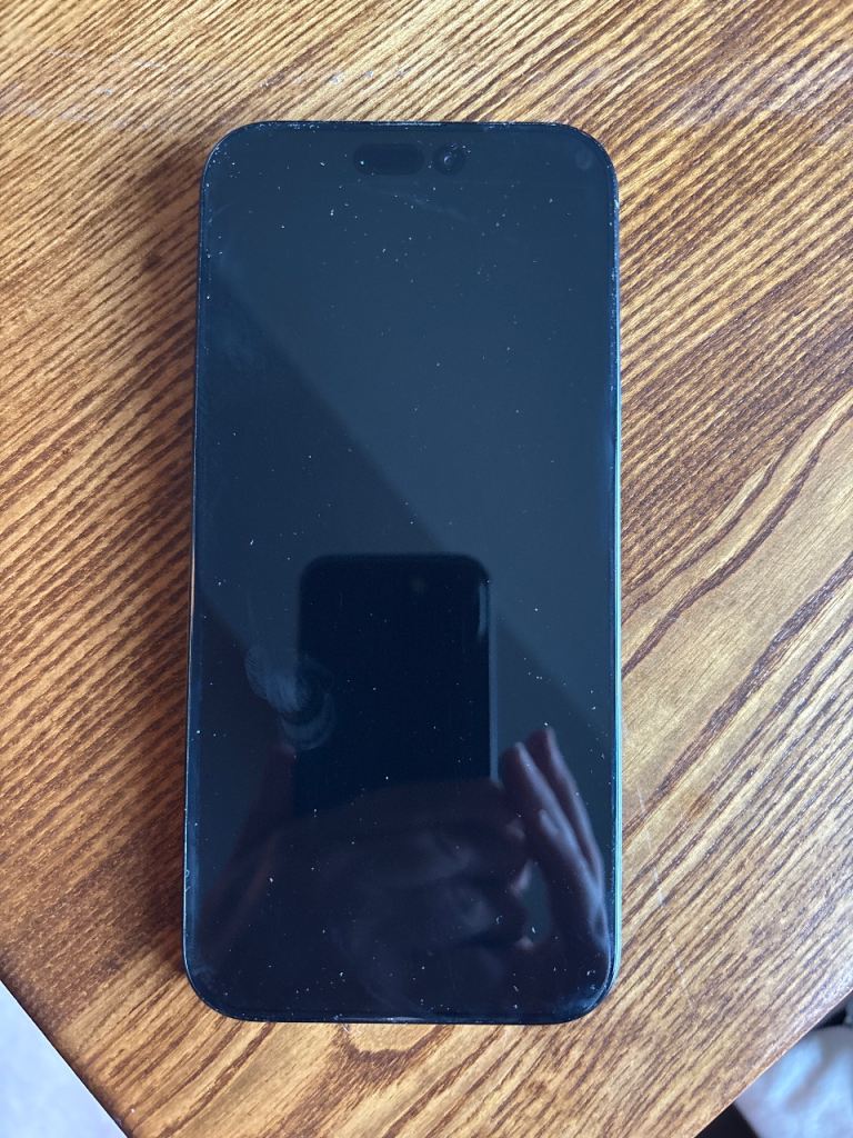 Black Apple iPhone – Good Condition