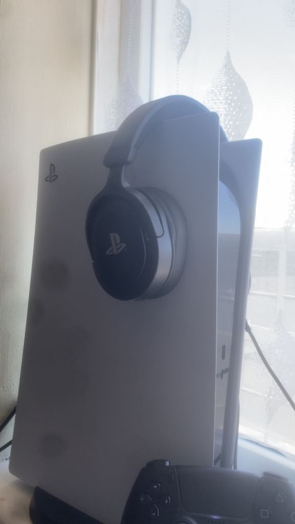 Digital Sony PlayStation 5 Console & Headphones – Good Condition