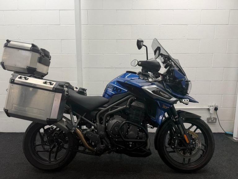 TRIUMPH TIGER 1200 XRT ABS ** Full Luggage - Carpuride - Scorpion Exhaust **