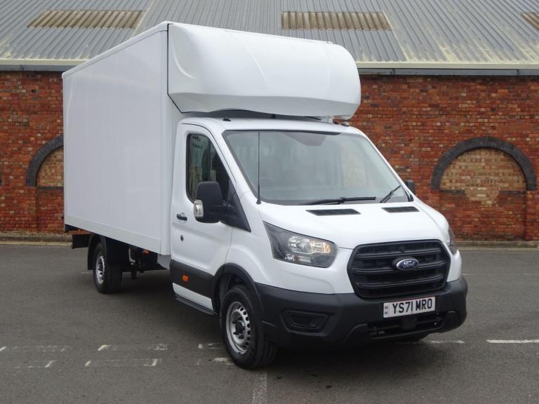 Ford Transit 2.0 350 EcoBlue Leader Luton 3dr Diesel Manual FWD L4 Euro 6 (s/s) (130 ps) Diesel M...