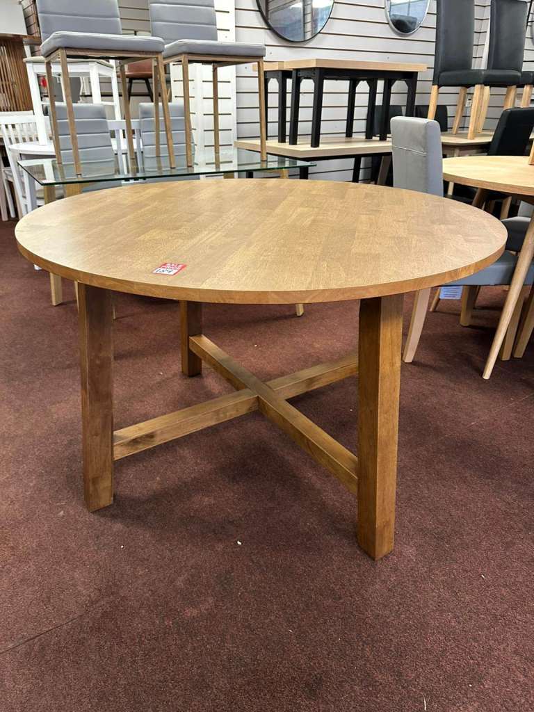 Trieste Round 4 Seater Dining Table - Walnut