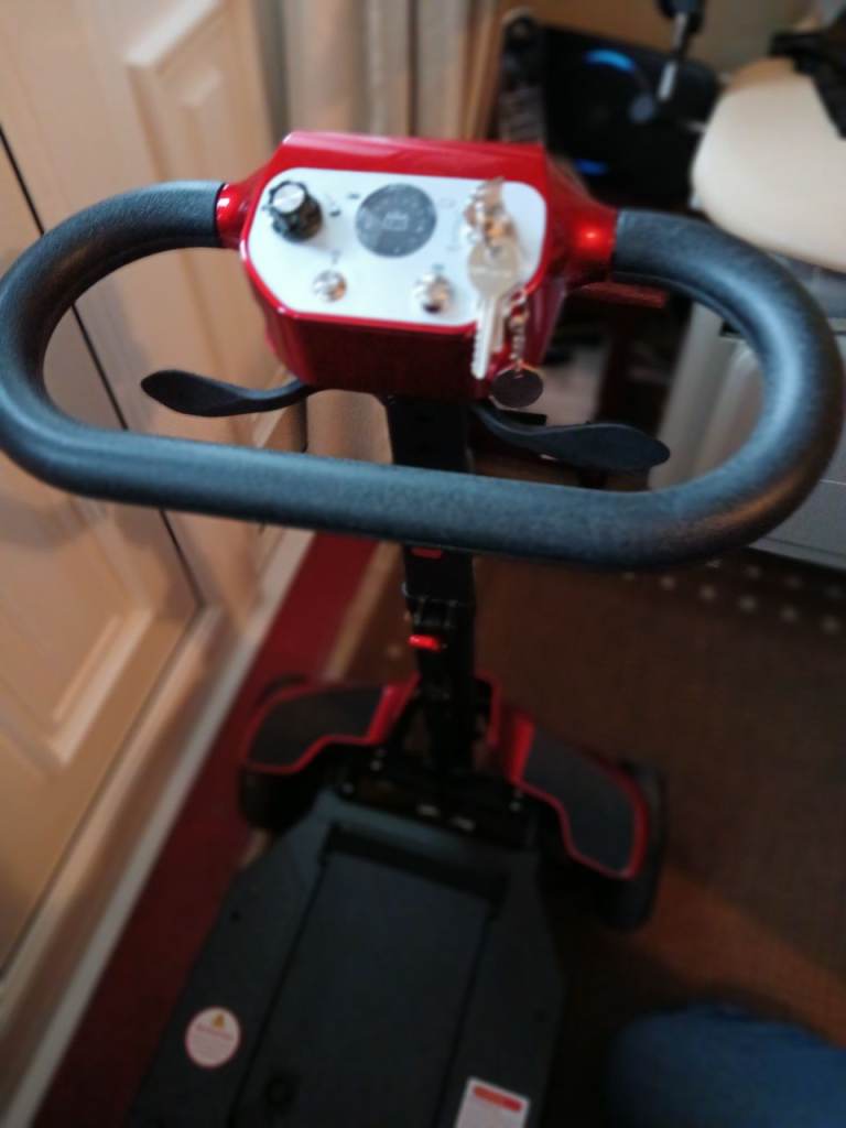 Foldable disability scooter 