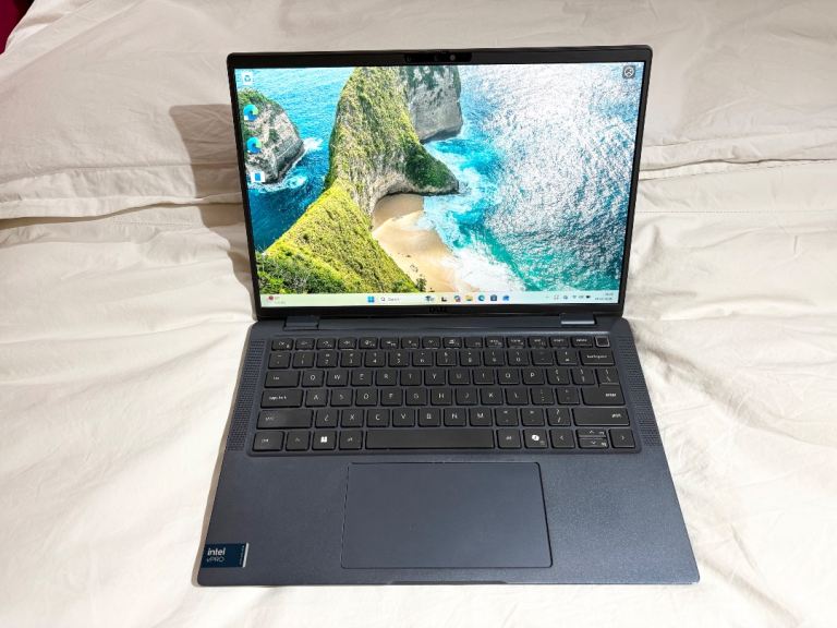 2 YEAR WARRANTY, DELL LATITUDE 7450 14” LAPTOP,ULTRA 7, 32GB RAM, 256GB TOUCHSCREEN, NEW COST £1700 
