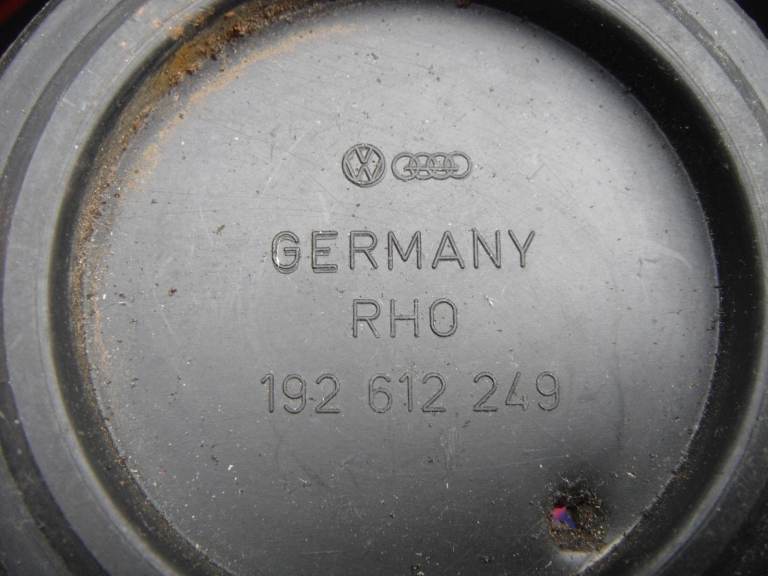 VW GOLF MK2 BULKHEAD BUNG BLANK COVER PLASTIC CAP GROMMET 