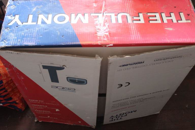Aqua The Full Monty Basin and Pedestal – New in Box