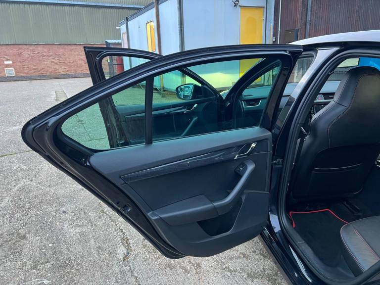 2016 Skoda Octavia 2.0 TSI vRS 5dr HATCHBACK Petrol Manual