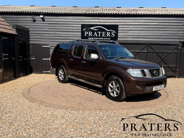 2013 Nissan Navara Double Cab Pick Up Platinum 2.5dCi 190 4WD PICK UP DIESEL Manual