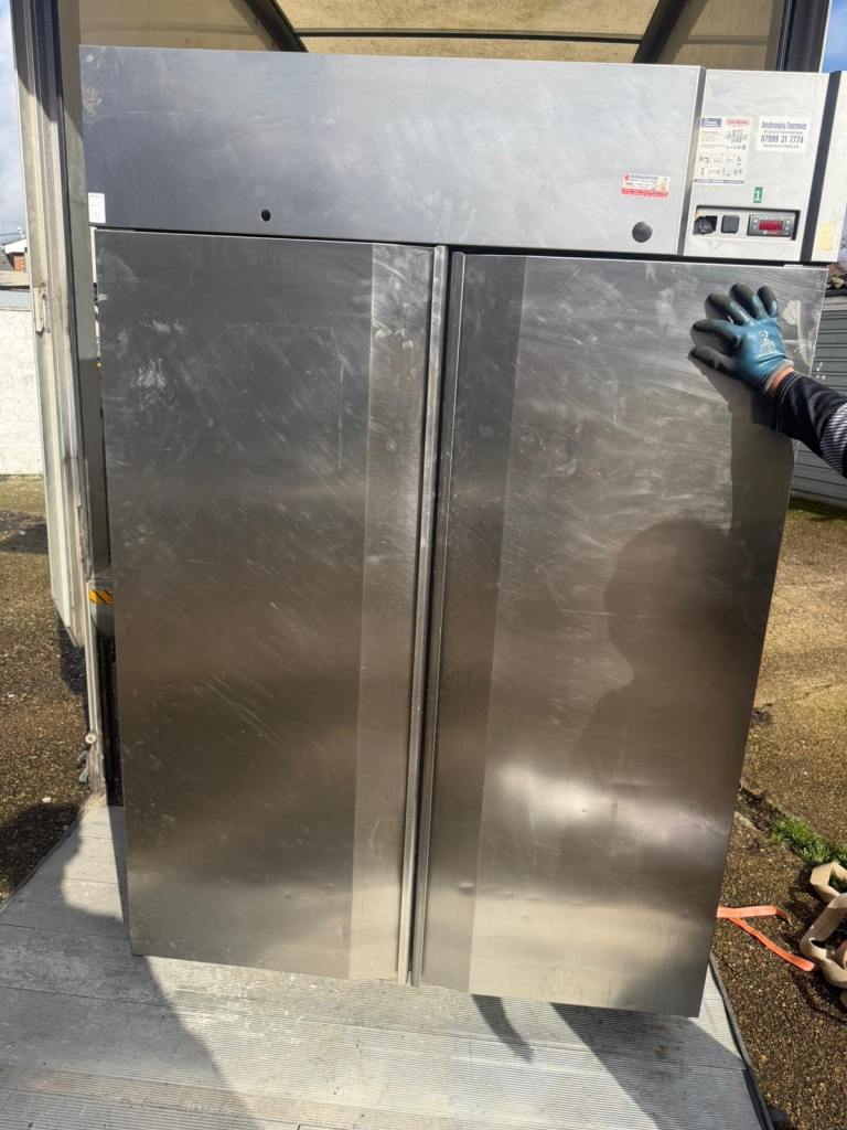 Commercial double door fridge cafe shop restaurant takeaway 