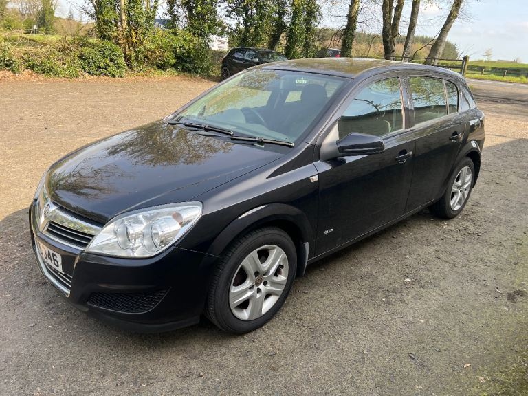 2010 vauxhall astra 1.6 low miles full mot