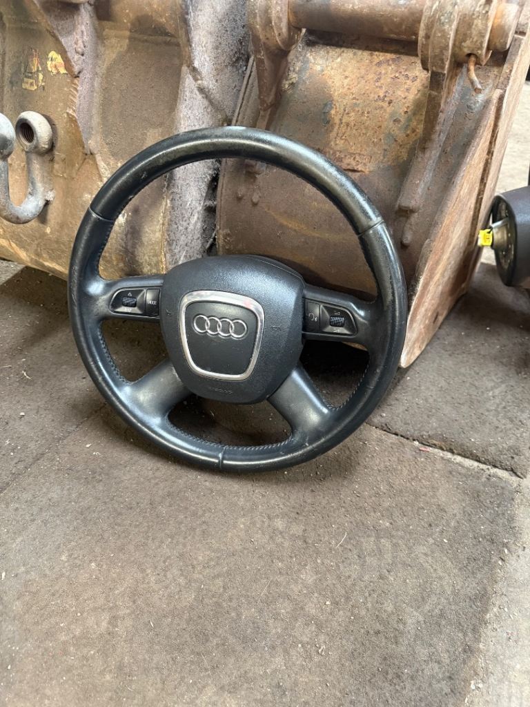 Audi Steering Wheel With Airbag Multifunction Controls 
