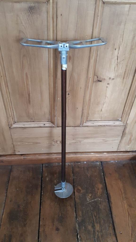 Folding Perch Stake Seat