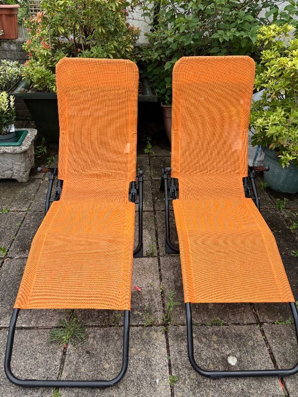 2x Garden Sun Loungers as new