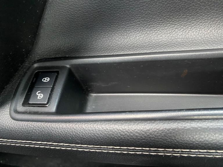 2016 Jaguar XE 2.0d R-Sport Auto Euro 6 (s/s) 4dr SALOON Diesel Automatic