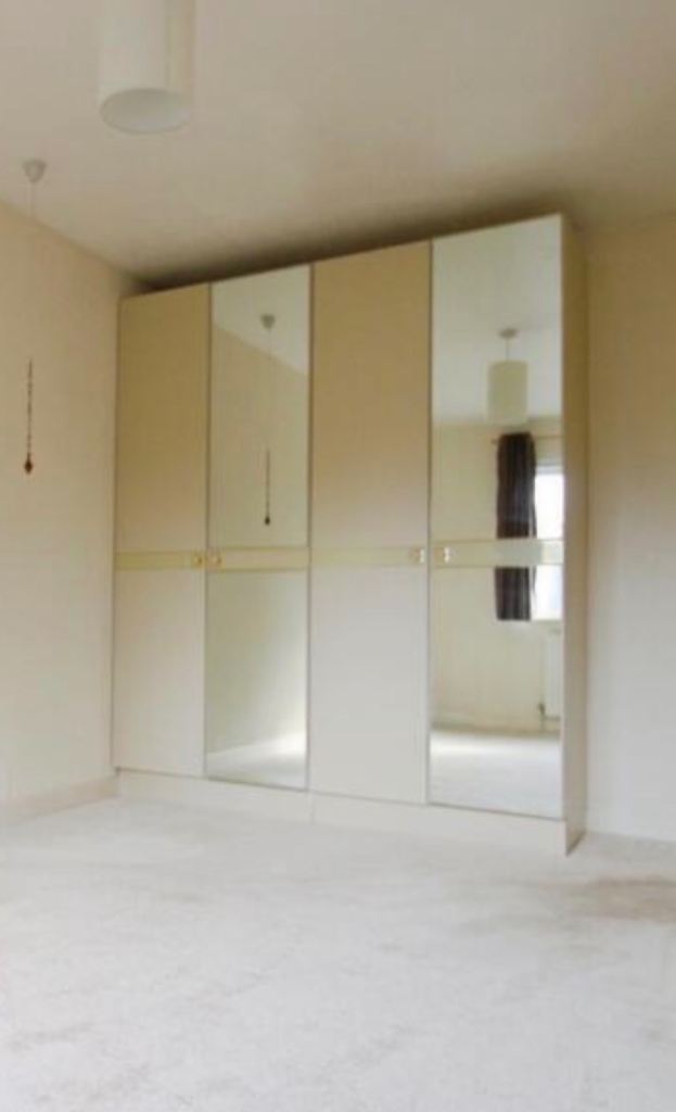 Wardrobe 4 Door - FREE