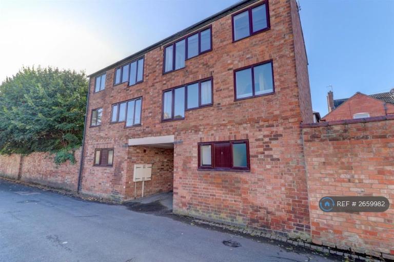 3 bedroom house in Eagle Street, Leamington Spa, CV31 (3 bed) (#2659982)