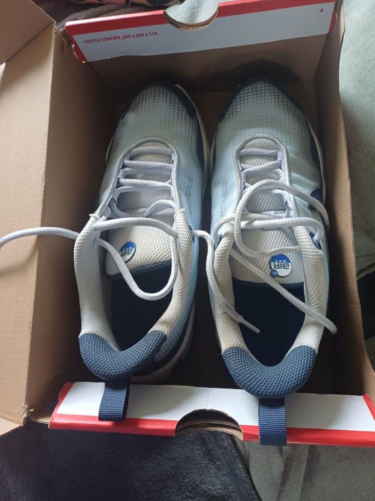 NIKE AIR MAX NOVA  Shoes