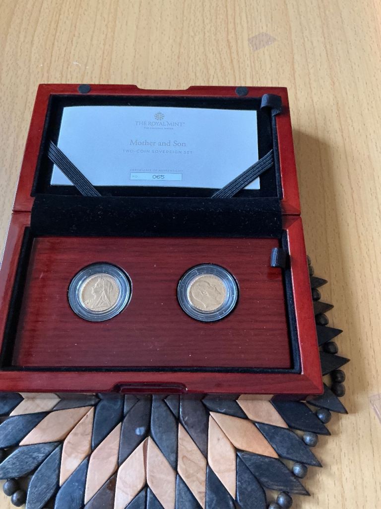 2021 solid gold full sovereign, unused, uncirculated and in pristine condition.