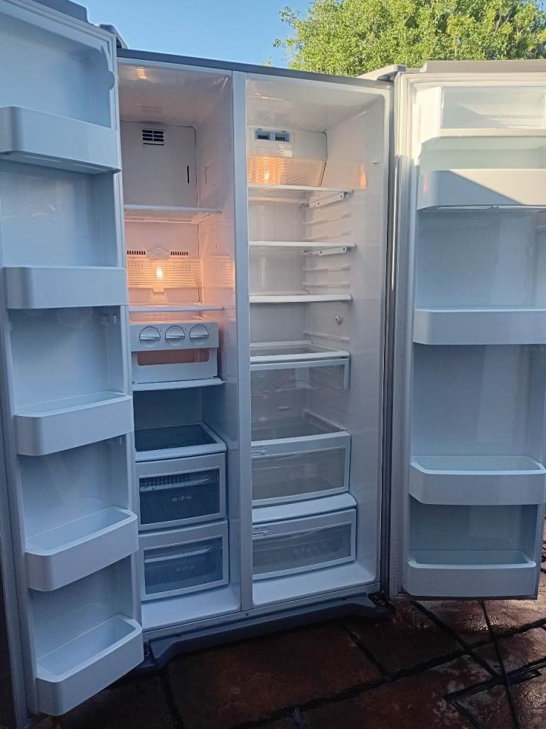 FREE DELIVERY SAME DAY AMERICAN LG frost free fridge freezer £280 OR NEAREST OFFERS