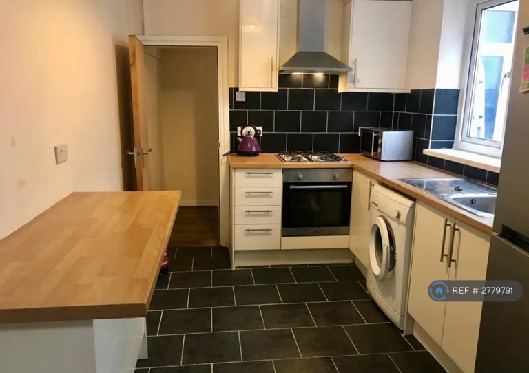 1 bedroom in Western Street, Swansea, SA1 (#2779791)