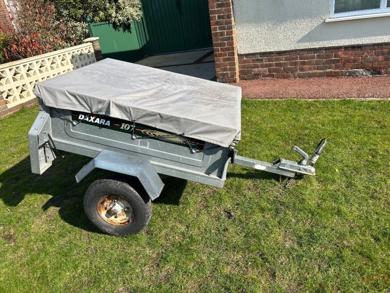 Trailer with side extension. 