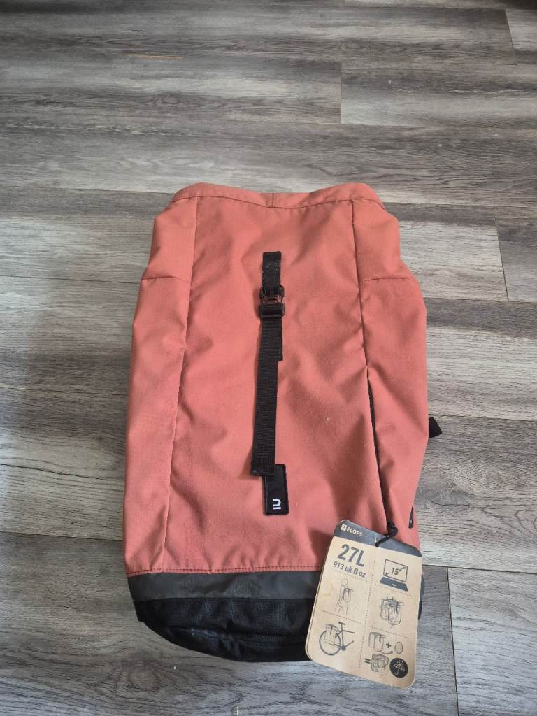 Decathlon Elops 27L Cycling Backpack Pannier Bag - New