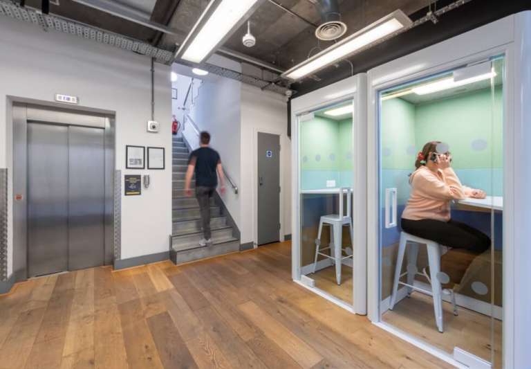 Rent Private Offices From 3 to 85 Desks in Shoreditch with All Inclusive Pricing EC2A