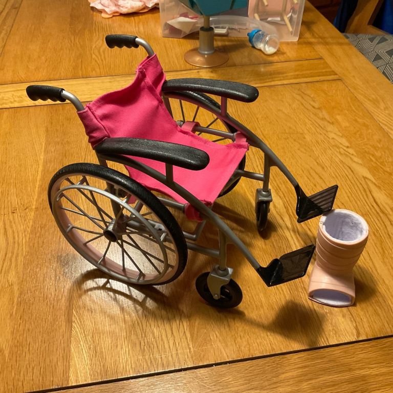 Our generation dolls chair 