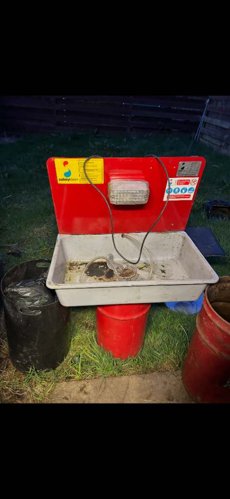 Used car parts washer