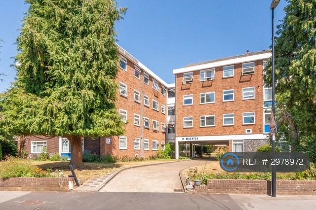 3 bedroom flat in St Augustines Avenue, South Croydon, CR2 (3 bed) (#2978972)