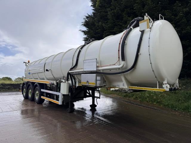 2015 WHALE STAINLESS STEEL 30,000LTR VACUUM TANK TRAILER DONKEY ENGINE