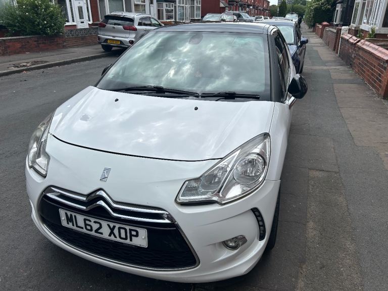 Citroen, DS3, Hatchback, 2012, Manual, 1598 (cc), 3 doors
