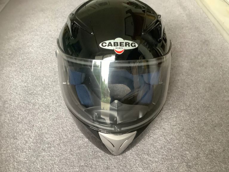 Quality CABERG V2 Helmet. Twin Visors Black Size Medium. Worn Twice. Excellent