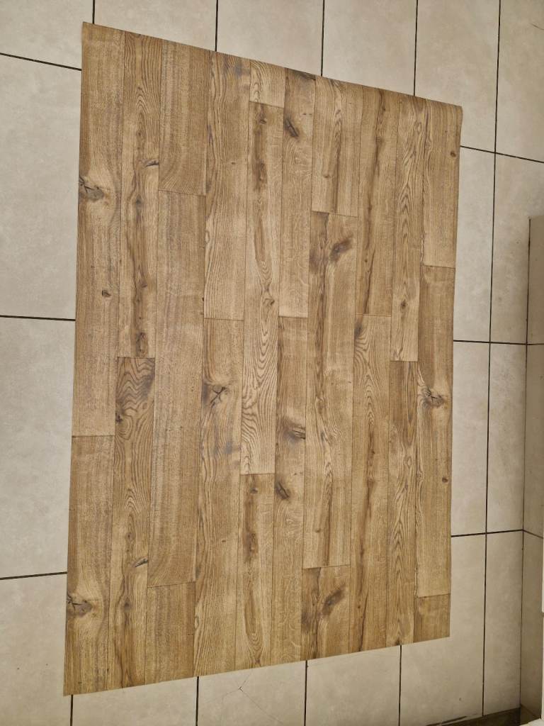Oak Wood plank effect vinyl flooring