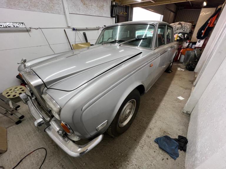 Rolls-Royce, 1975, 6750 (cc)