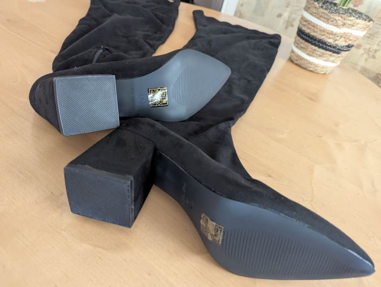 Brand new over knee boots 