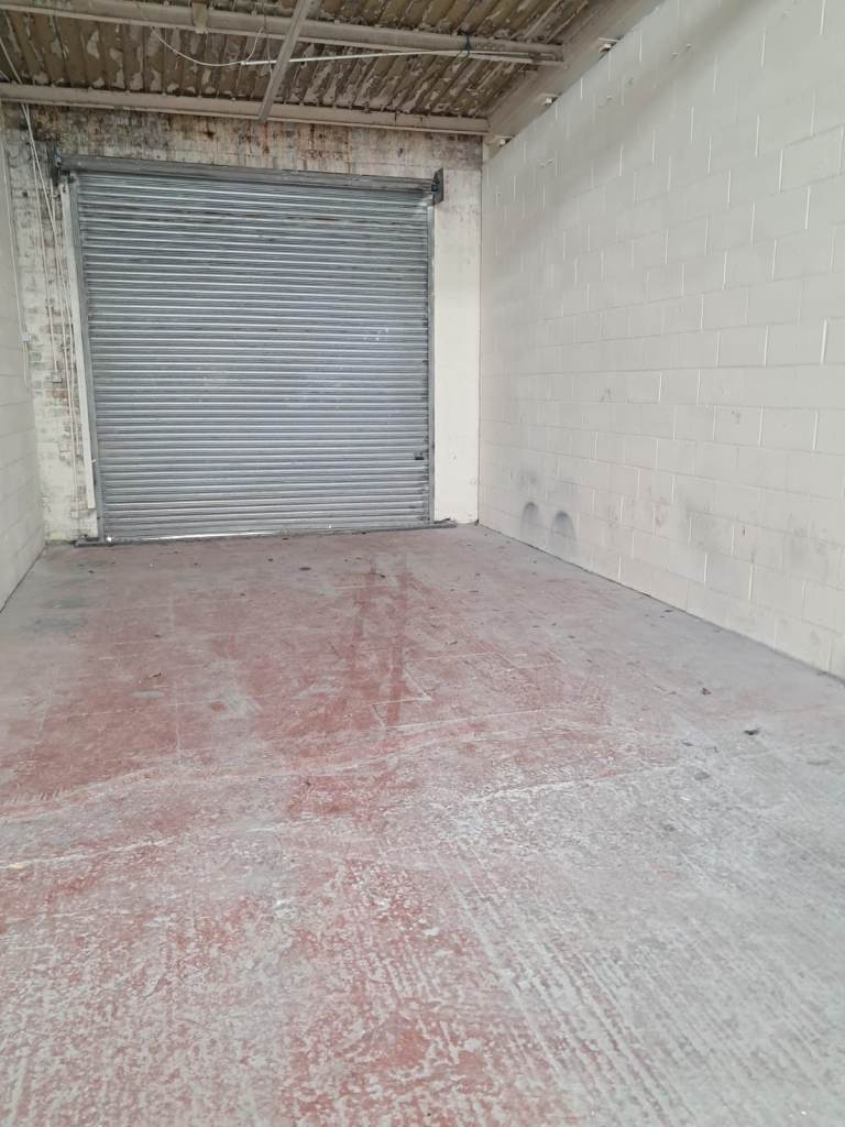 Workshop / Industrial Unit To Let –  2,008 sq. ft. | From £300/week | No Deposit