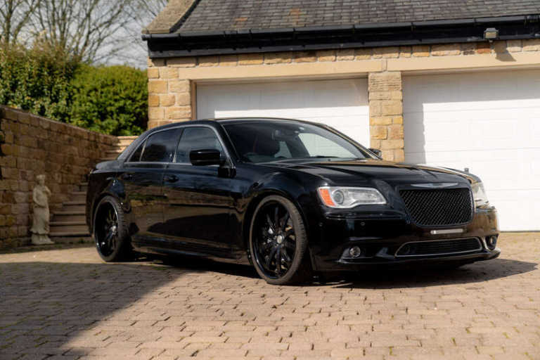  Chrysler 300C SRT8 Automatic