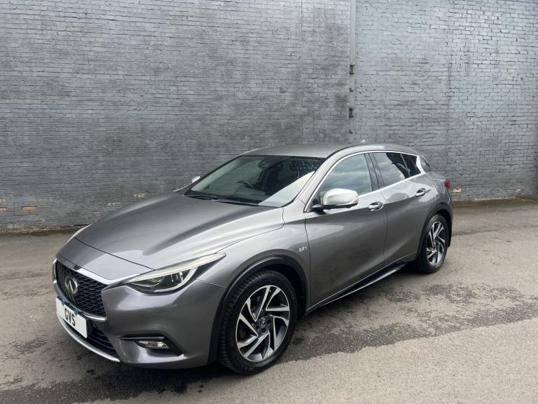 INFINITI Q30 2.2 d Premium Tech 2016