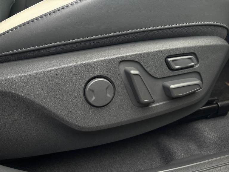 2025 Kia EV3 148kW GT-Line S 81.4kWh 5dr Auto Estate ELECTRIC Automatic