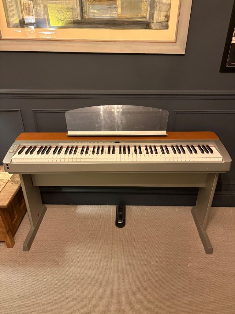 Yamaha P-155 Digital Piano