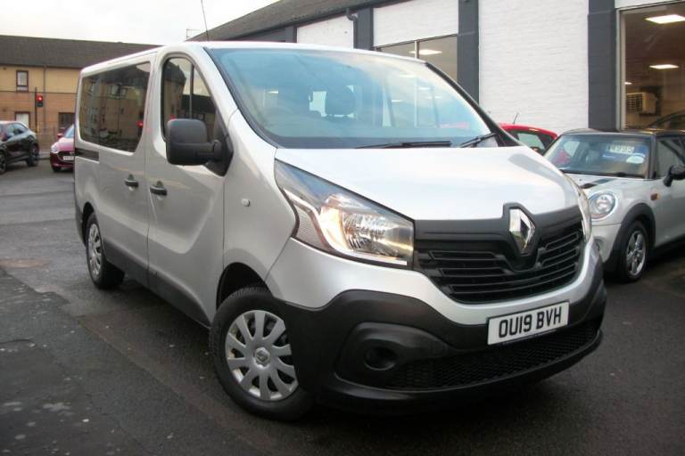  Renault Trafic SL27 ENERGY 1.6 dCi 120 Business 9 Seater Diesel