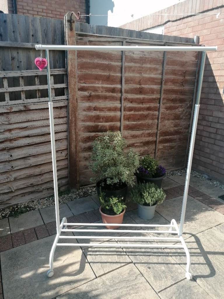 Ikea clothes rail (collection only) 