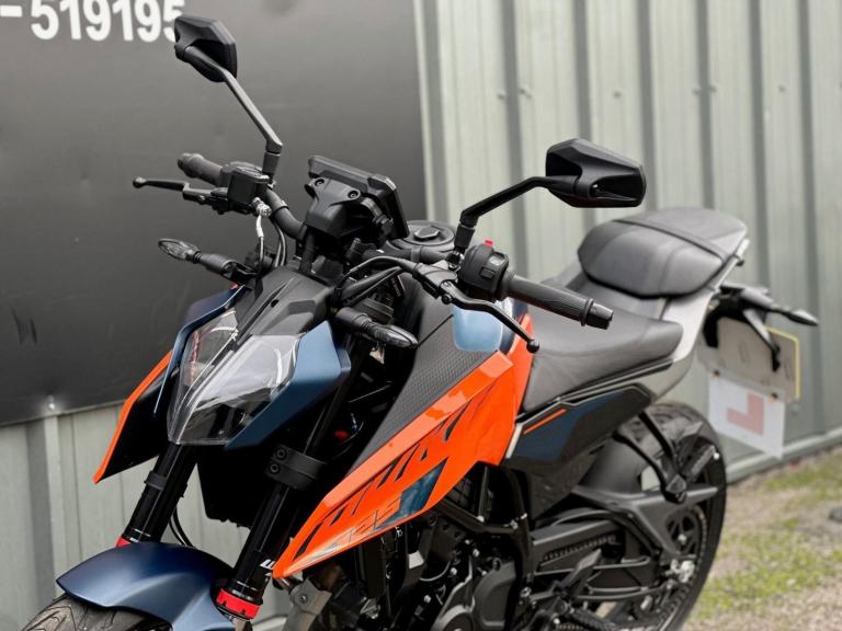 Stunning One Owner 2025/75 KTM Duke 125 Motorcycle 