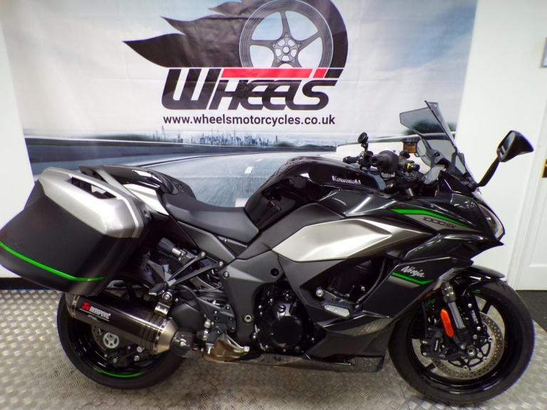 2024 KAWASAKI NINJA 1000SX PERFORMANCE TOURER WITH ONLY 1068 MILES FROM NEW