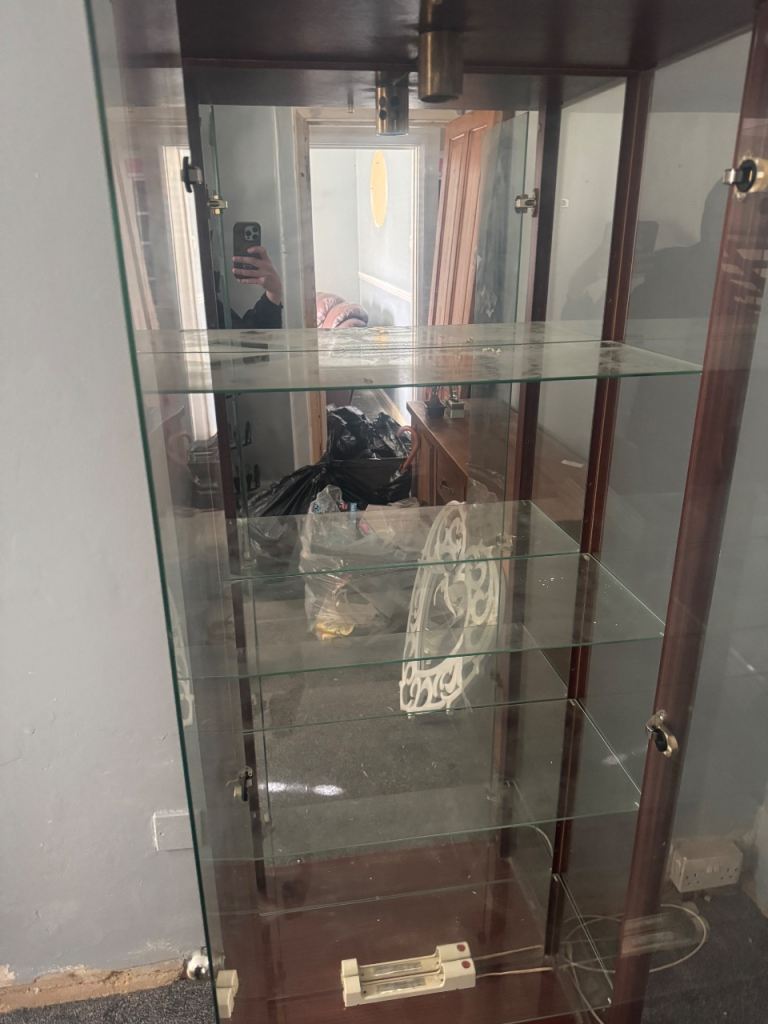 Display cabinet 